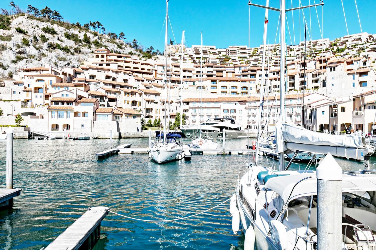 Portopiccolo Avolare Apartments In Panoramic Terrasses - Beach Included Sistiana Zewnętrze zdjęcie